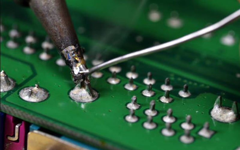 Giới thiệu về hàn chì, thao tác sử dụng - TheTech (TH) Co., Ltd